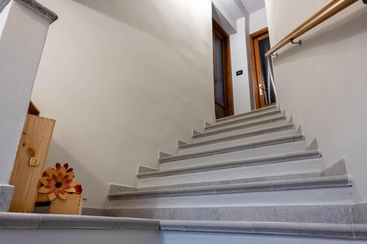 Alla Torre - Nel Cuore Del Borgo Storico Castagnole delle Lanze Extérieur photo