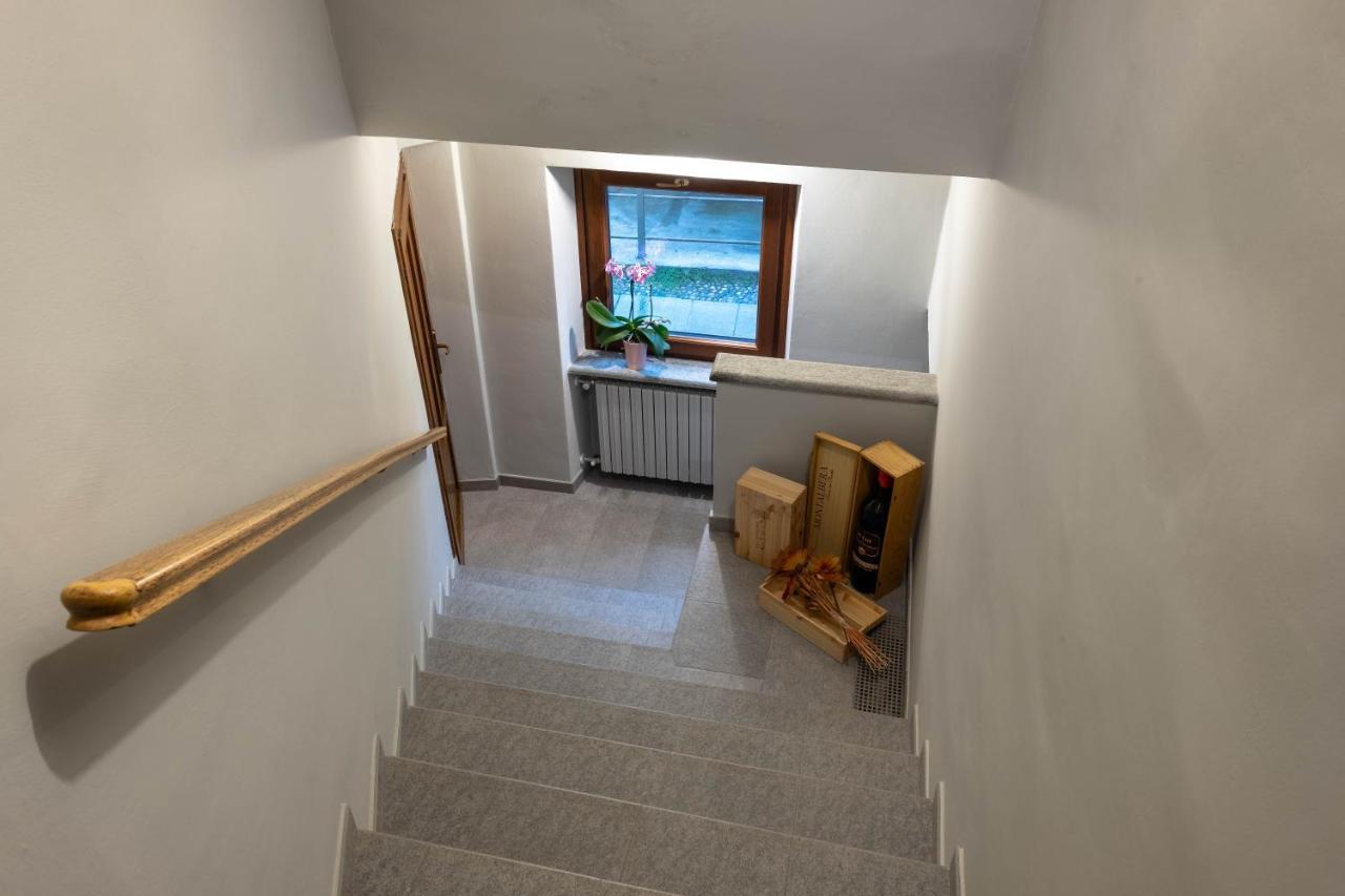 Alla Torre - Nel Cuore Del Borgo Storico Castagnole delle Lanze Extérieur photo