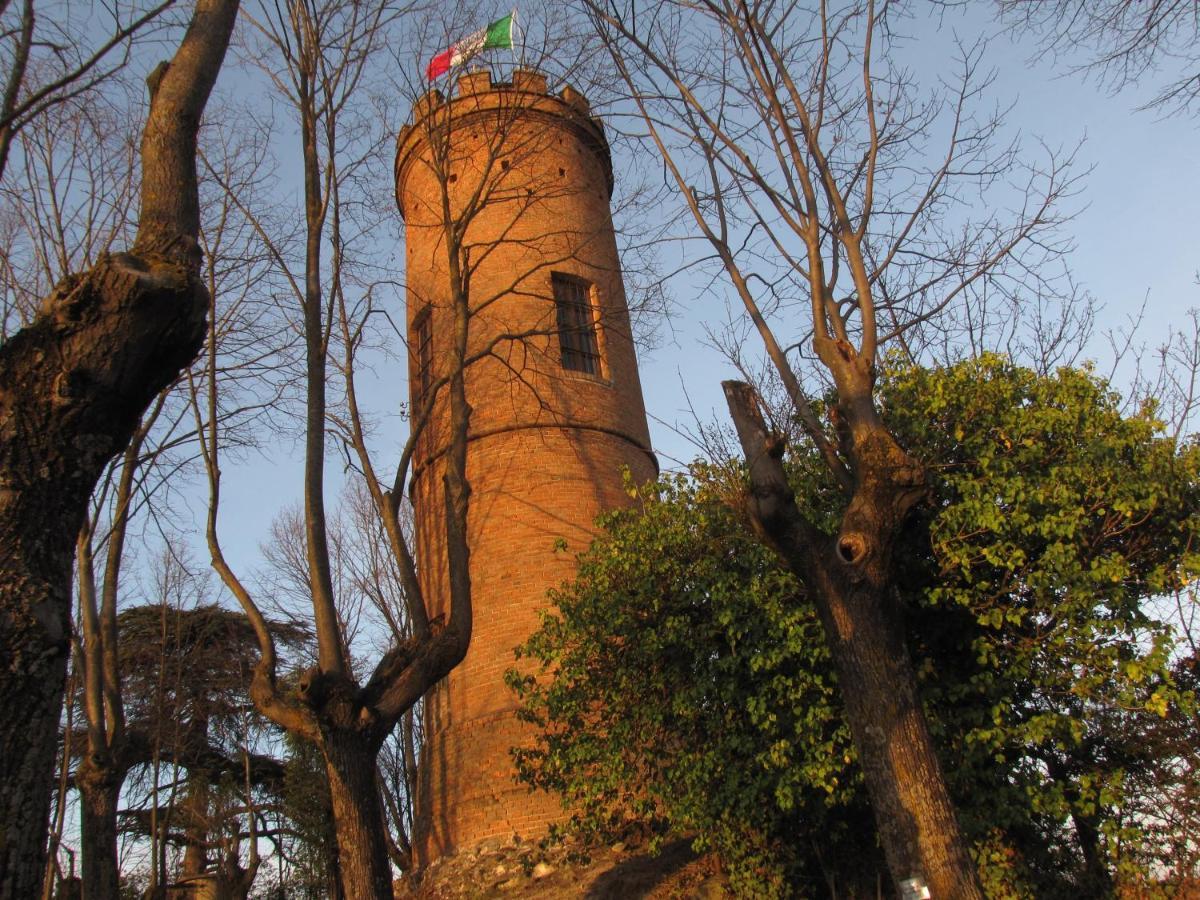Alla Torre - Nel Cuore Del Borgo Storico Castagnole delle Lanze Extérieur photo