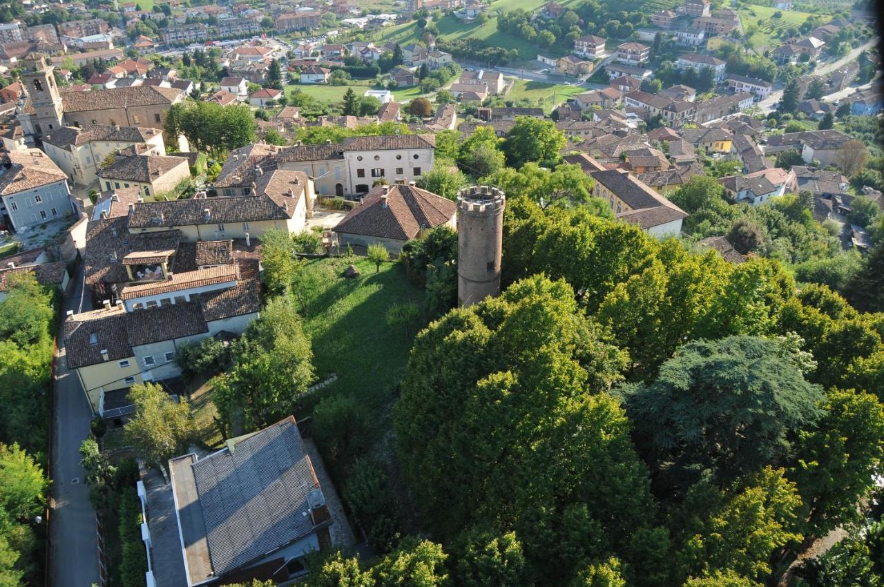 Alla Torre - Nel Cuore Del Borgo Storico Castagnole delle Lanze Extérieur photo